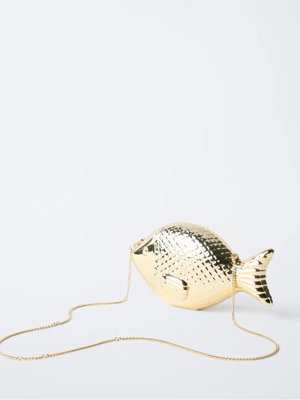 Gold Fish-Shaped bag - Picture 3 of 7